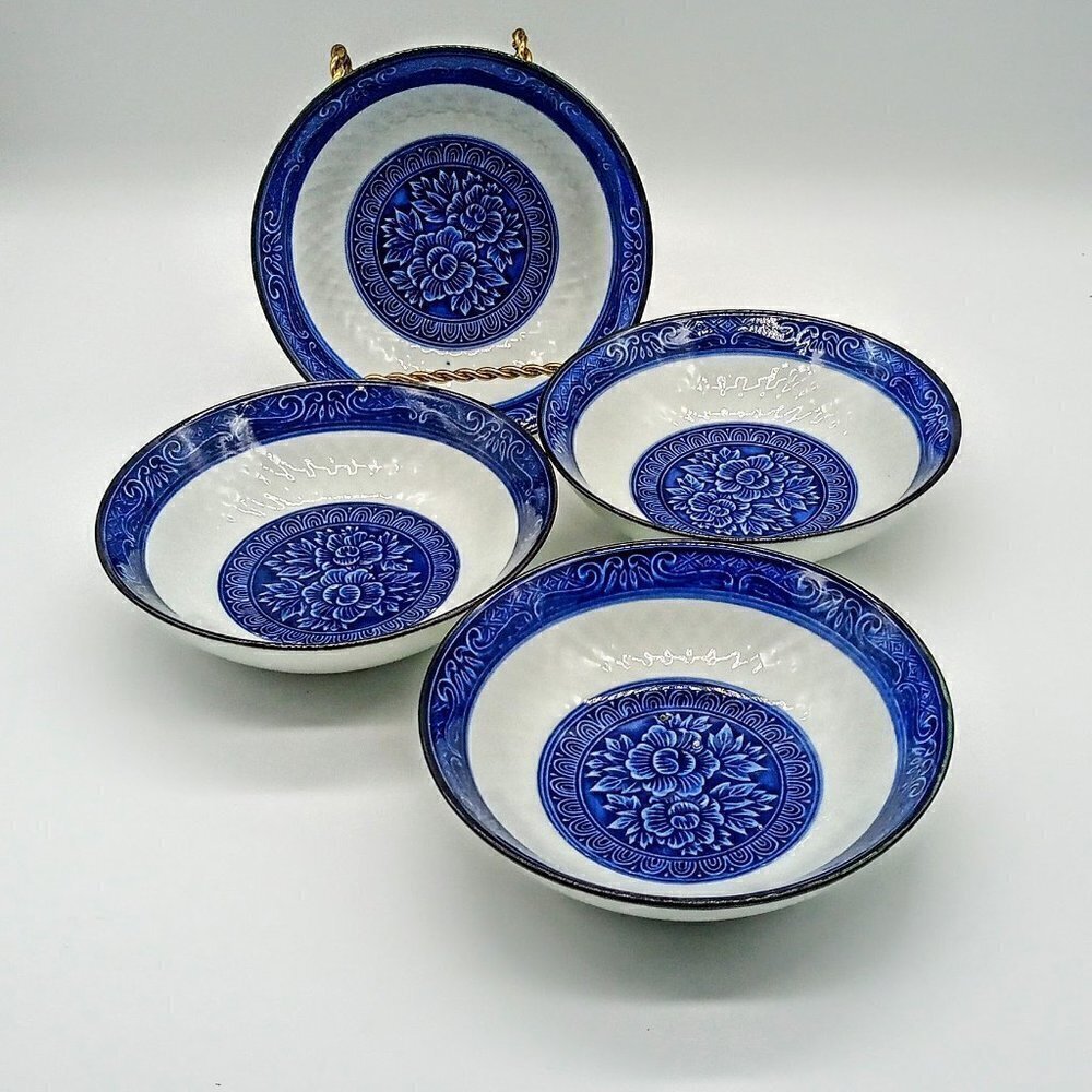 Set of 4 Asian Blue White Porcelain Bowls